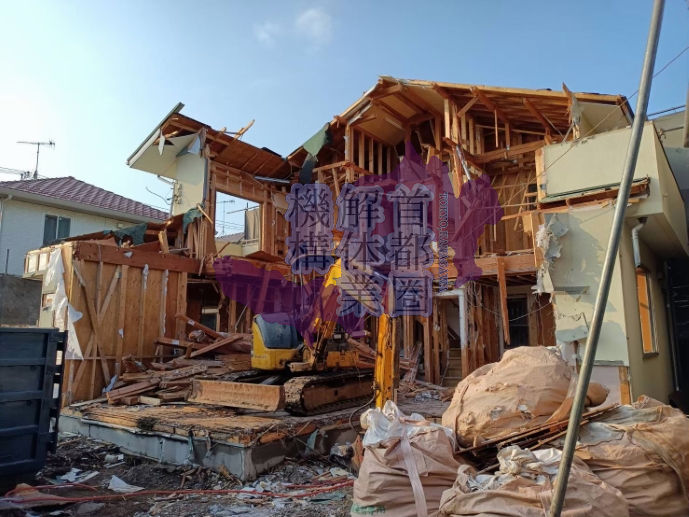 デモリション, 廃棄物処理, 建物解体, 建物解体業者, 火事の原因, 火元調査, 火災リスク, 火災リスクアセスメント, 火災予防, 火災保険, 火災保険金請求, 火災報知器, 火災報知機点検, 火災対応, 火災対策, 火災対策訓練, 火災時避難経路, 火災発生時の対応策, 火災調査, 火災調査員, 火災警報器, 火災防止法, 環境保全解体, 産業廃棄物, 産業廃棄物処理法, 粉じん対策, 解体作業, 解体工法, 解体工程, 解体後の土地活用, 解体撤去, 解体撤去費用見積もり, 解体業者, 解体現場, 解体許可, 解体許可申請, 解体費用, 防火壁, 防火設備